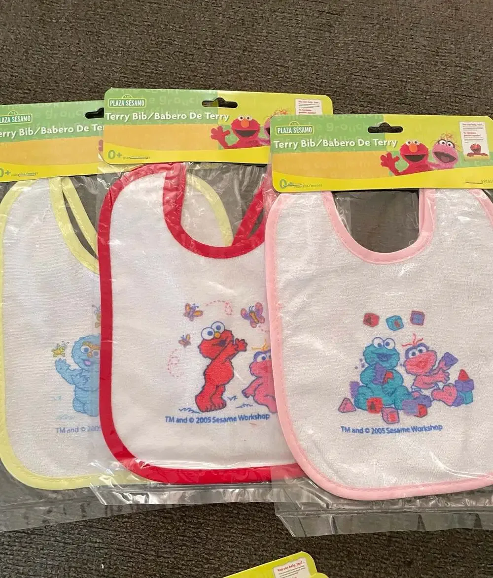 Sesame Street Plaza Sesamo Baby  12 piece Set